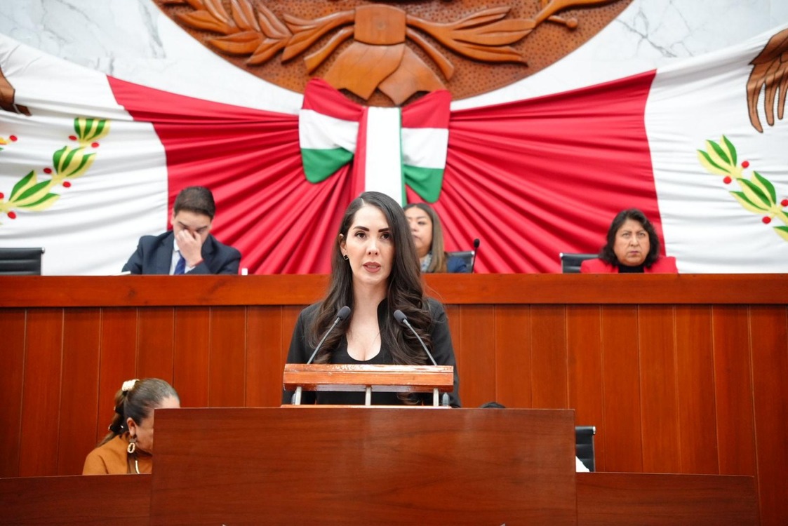 Propone Aurora Villeda fortalecer el marco legal del sector avícola en Tlaxcala