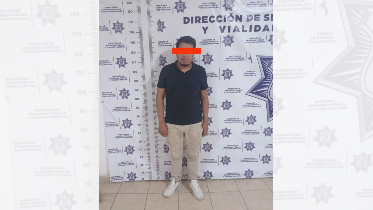 Detienen en Zacatelco a dos personas por portación ilegal de arma de fuego