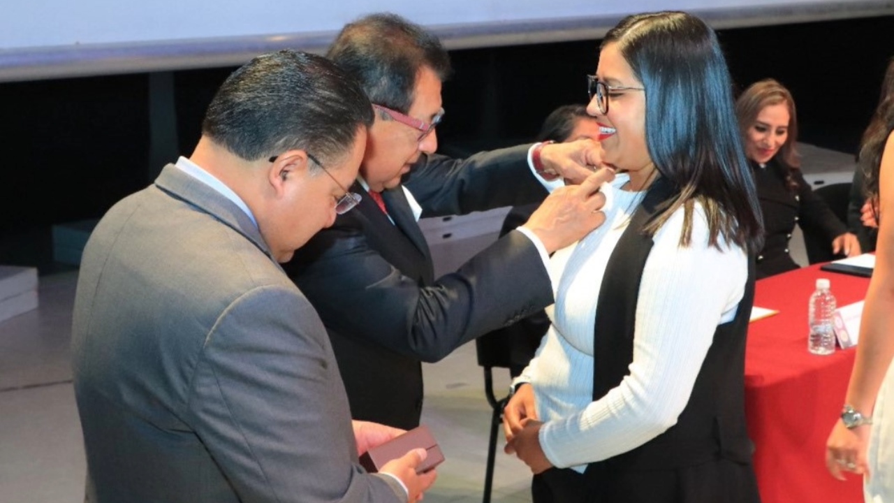 Conmemora Ciencias Económico Administrativas UATx su 53 aniversario