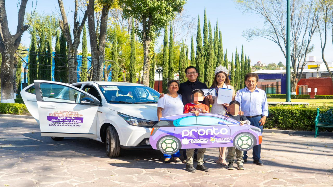 Entregan Automóvil Del Sorteo De “Tlaxcala, La Feria De Ferias 2025” Al Ganador Humberto López