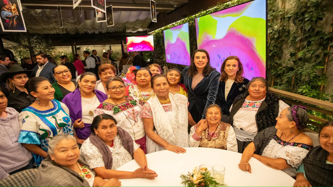 Josefina Rodríguez, sec de Turismo, participa en presentación de libro de cocina tradicional mexicana