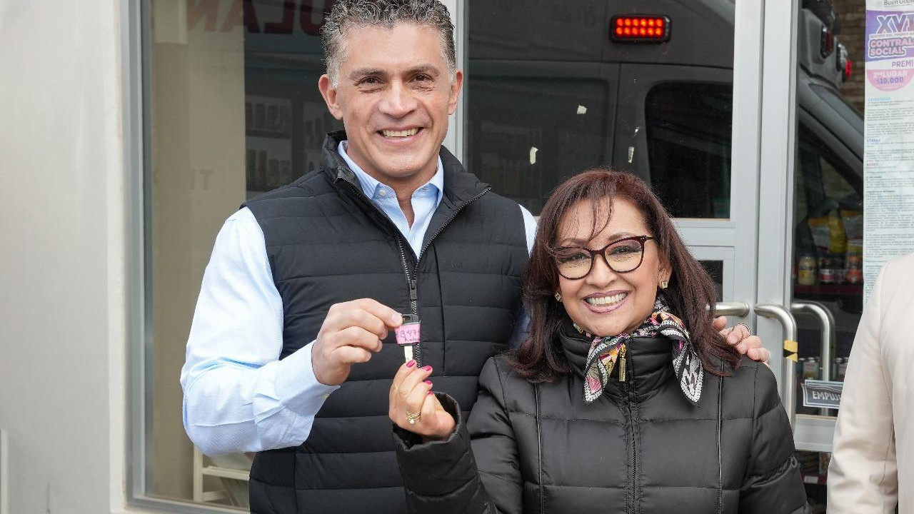 Adquiere Alfonso Sánchez García ambulancia nueva para la capital a través del programa “Peso a Peso”