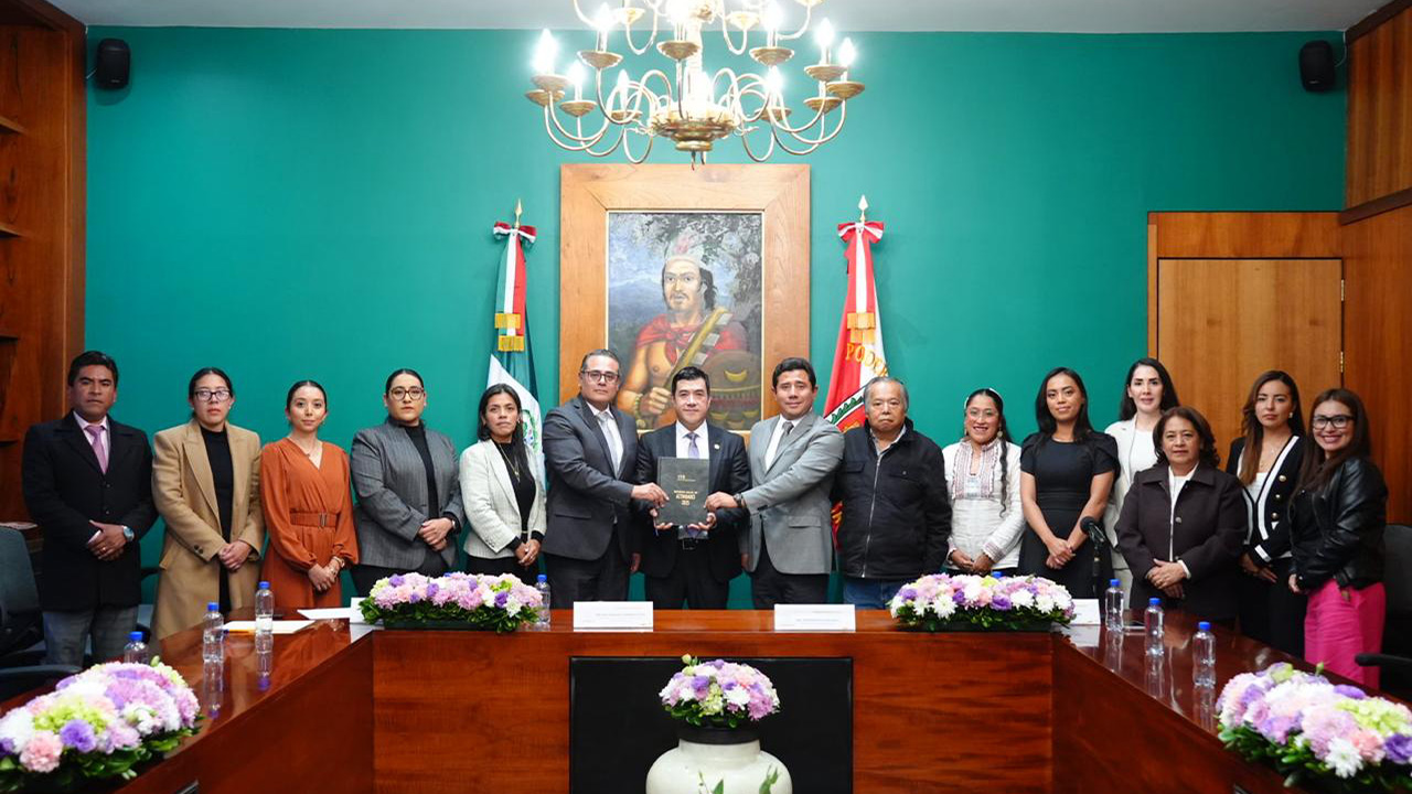 Recibe LXV Legislatura Informe Anual del ITE