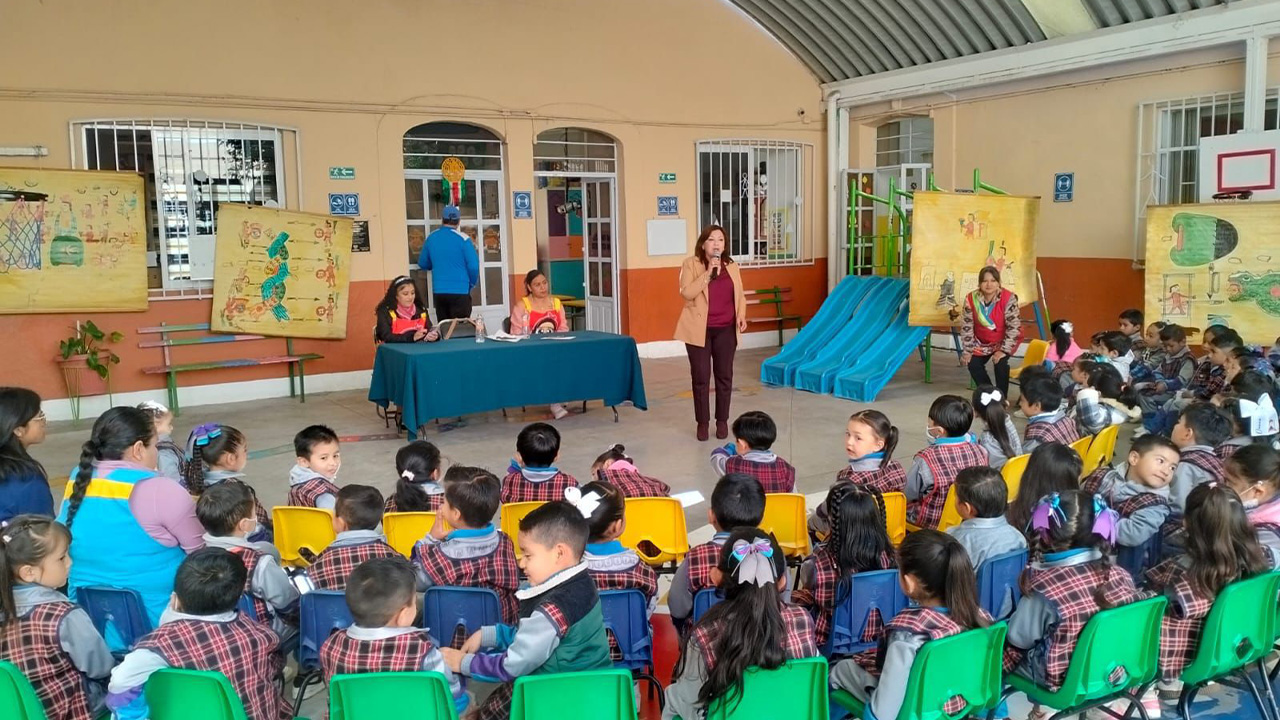 Gobierno municipal de Huamantla ofrece todo el año talleres y conferencias históricas para escuelas
