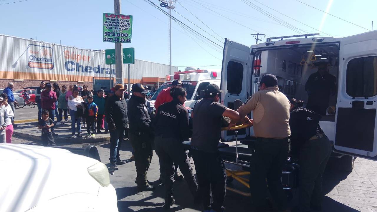 Atiende Gobierno Municipal Percance Vial en Bulevar Yancuitlalpan