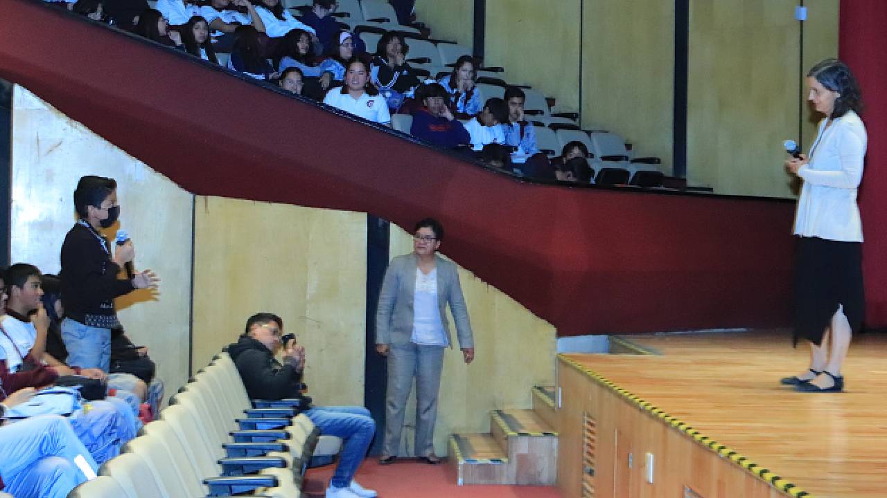 Reinició Extensión Universitaria el ciclo de conferencias “Vocaciones científicas”