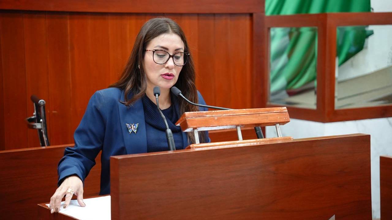 Propone Reyna Flor Báez actualizar requisitos para jueces municipales en Tlaxcala