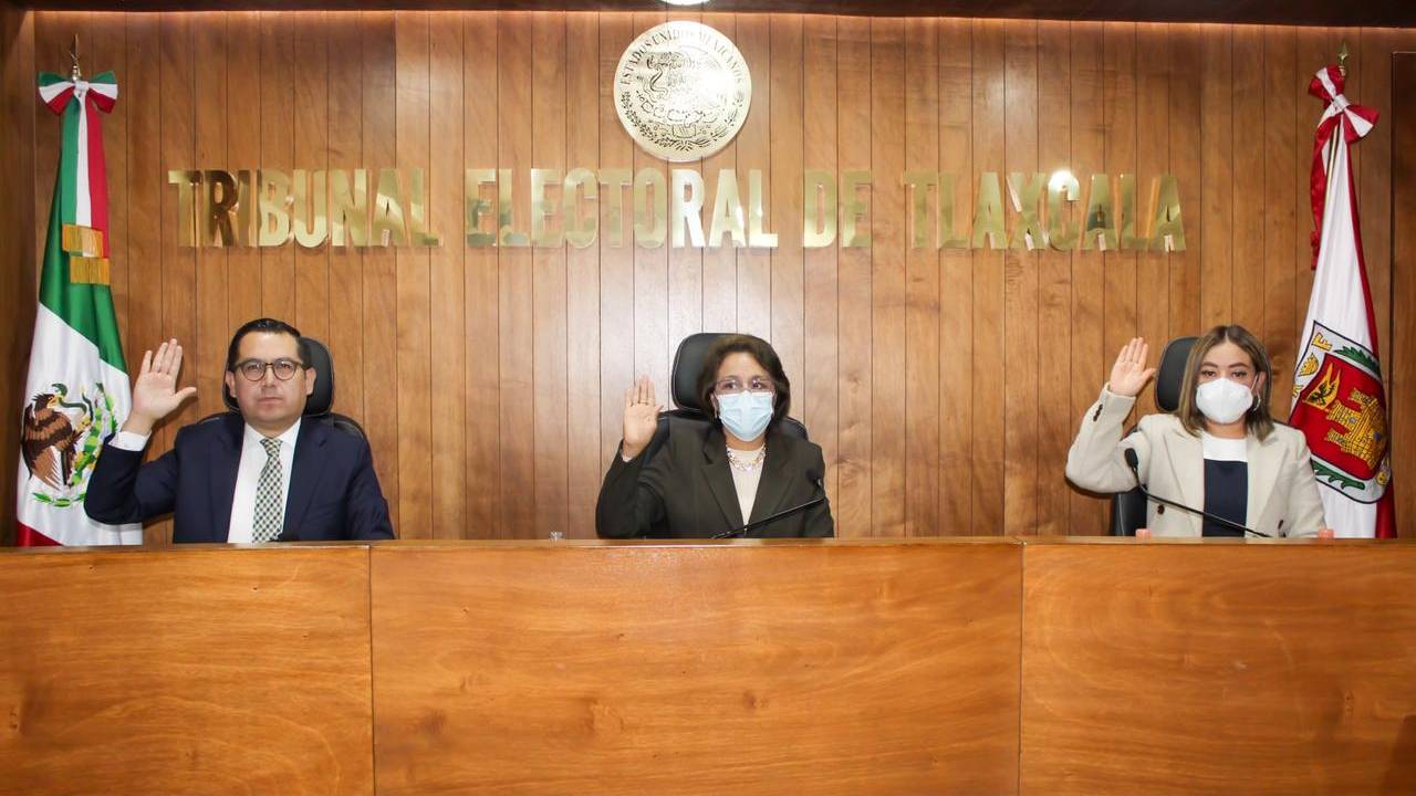 Ordena TET pagos a munícipes de Lázaro Cárdenas y Quilhetla y aprueba medidas para Síndica de Santa Cruz Tlaxcala y otra munícipe