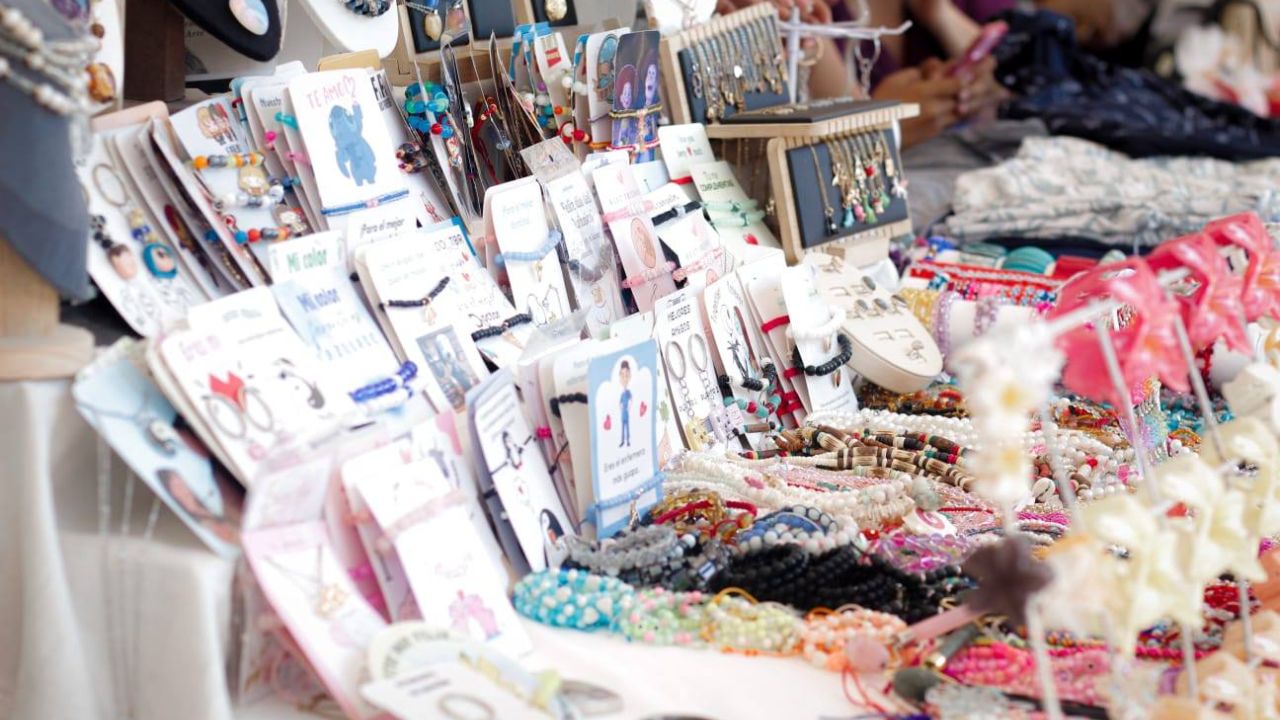 Zacatelco impulsa a emprendedores con mercadito especial por el Día de las Madres