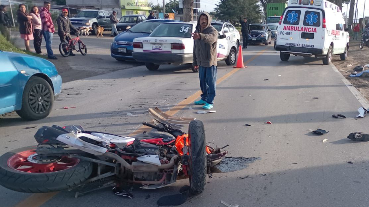 Apoya DSP de Huamantla en vialidad tras hecho de tránsito en el camino a Benito Juárez