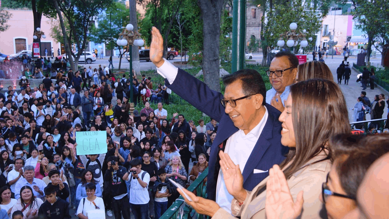 Callejoneada Universitaria fortalece la identidad y el orgullo UATx