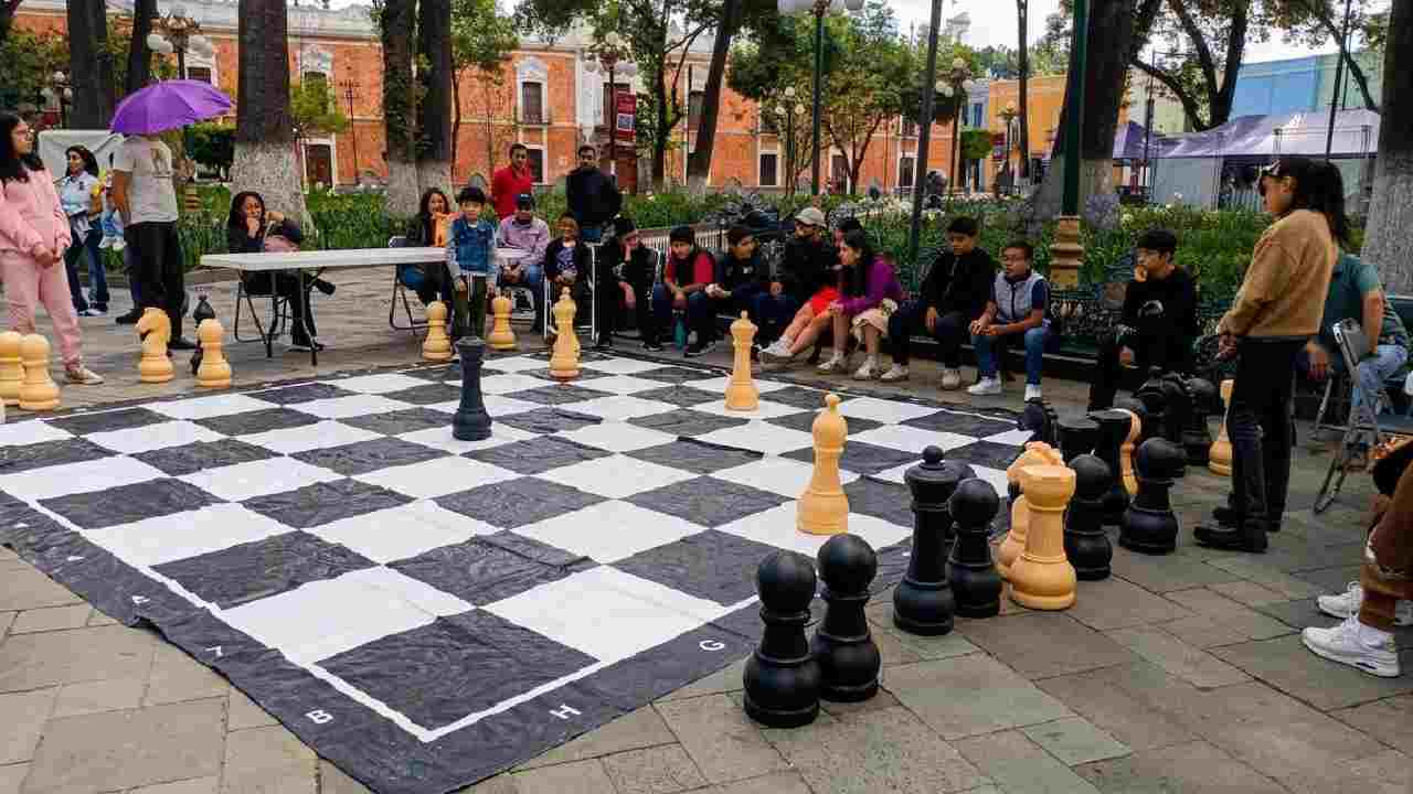 Gobierno de Alfonso Sánchez García fortalece la convivencia familiar y el desarrollo intelectual con exitosa jornada de ajedrez