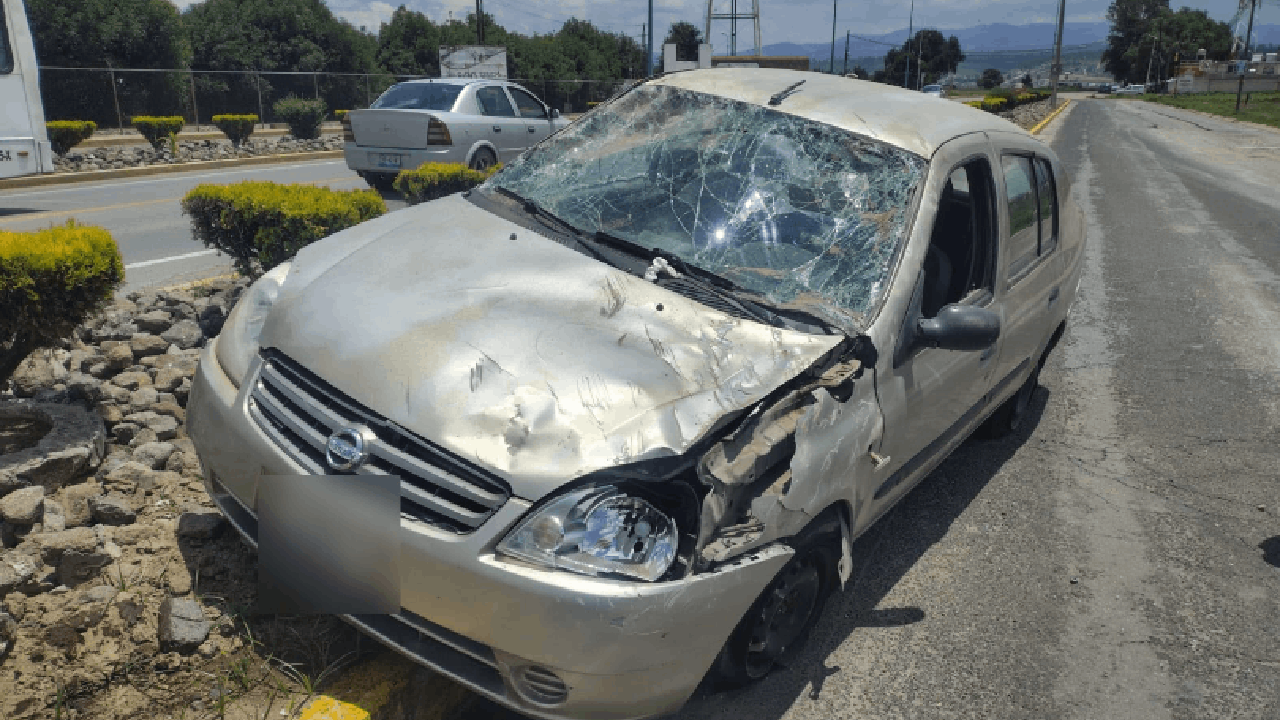 Atienden autoridades hecho de tránsito en la carretera Huamantla–Benito Juárez