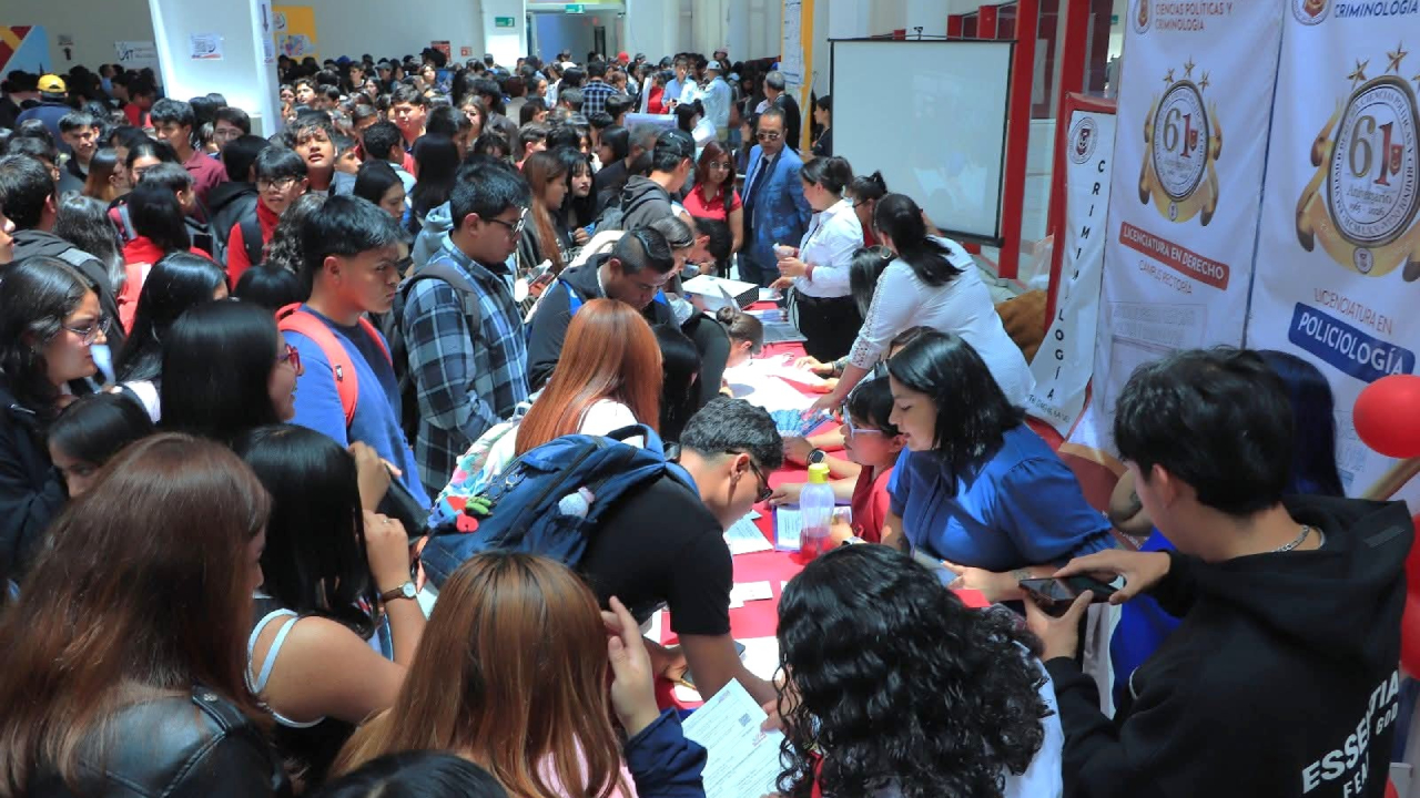 Ofrece la UATx 50 licenciaturas para el próximo semestre