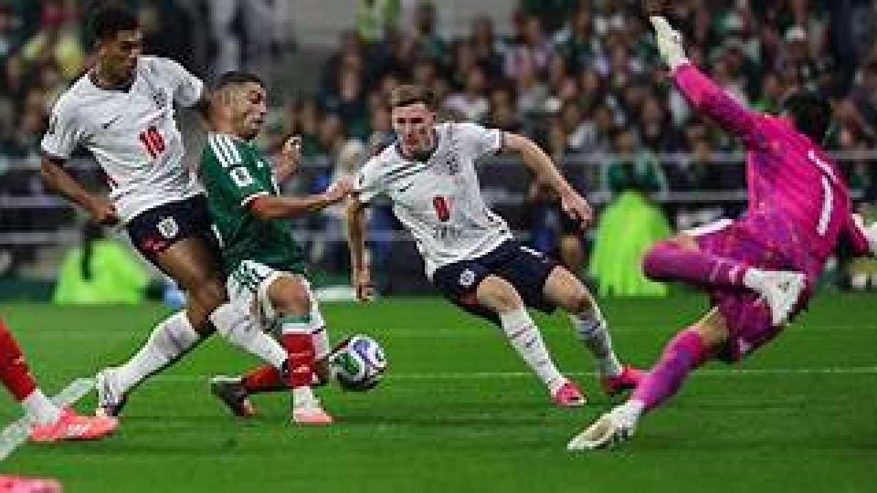 Inglaterra 3 - 2 México