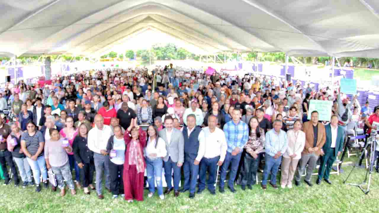 200 familias de Tlaxcala capital fortalecen el abasto de agua con tinacos gracias a gestión de Alfonso Sánchez: presidente de Tlaxcala