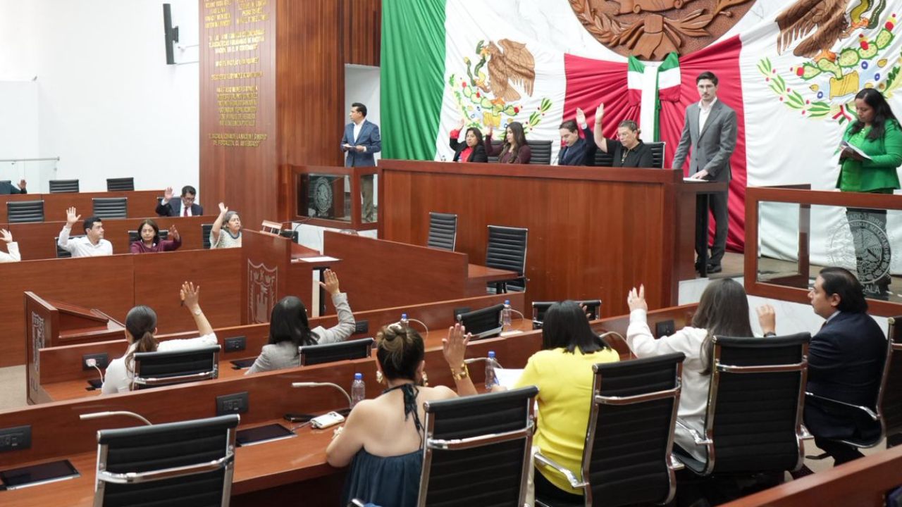 Con 23 votos, legisladores eligen a integrantes de la Mesa Directiva del Congreso de Tlaxcala