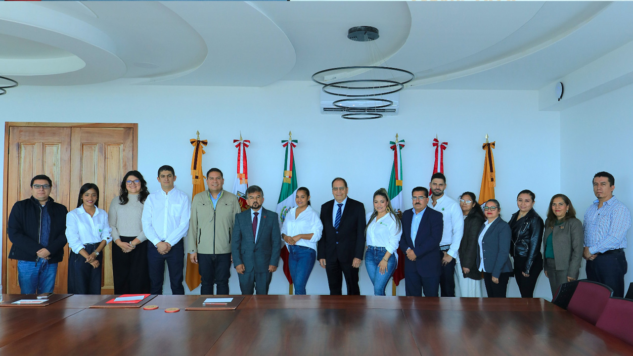 Rector de la UATx da la bienvenida a docentes de la Universidad Popular del Cesar, Colombia