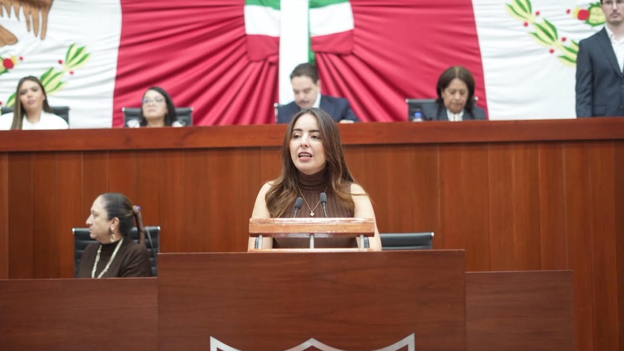 Propone Miriam Martínez establecer requisitos de arraigo y experiencia en secretarías estratégicas