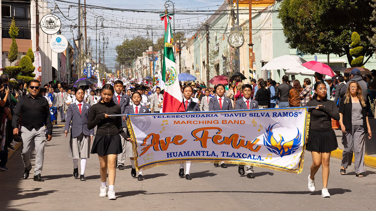 Huamantla celebra con orgullo el desfile cívico por la independencia de México