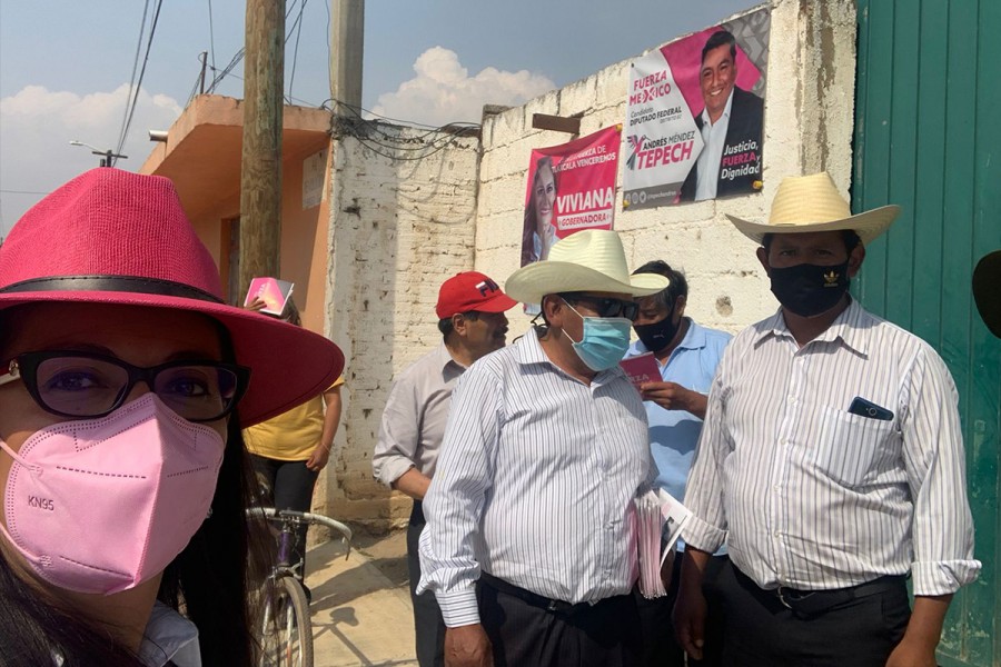 Realiza acercamiento Viviana Barbosa con los habitantes del municipio de Contla