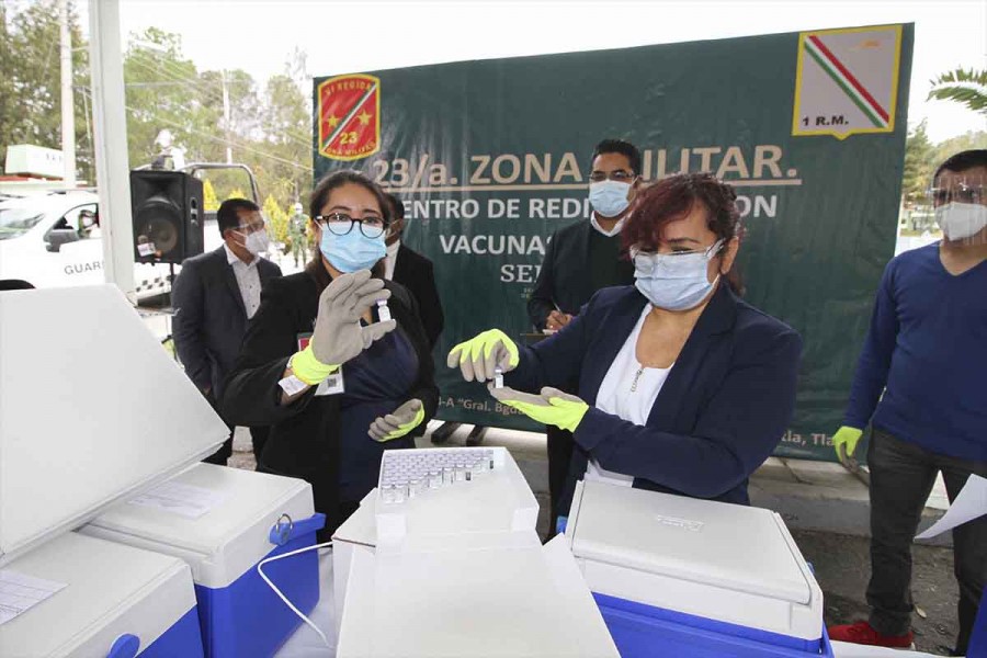 Recibe SESA segunda dotación de vacunas contra covid-19 para personal médico de Tlaxcala