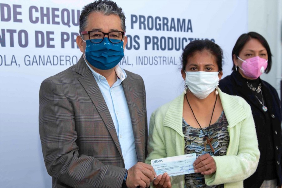 Otorga FOMTLAX 26 créditos a proyectos productivos