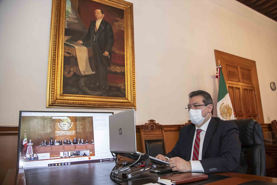 Marco Mena participa en ceremonia del 104 aniversario de la promulgación de la Constitución Mexicana