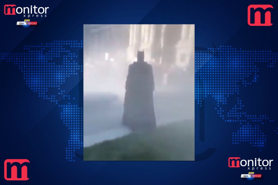 Batman llega a restablecer orden en la Casa Blanca