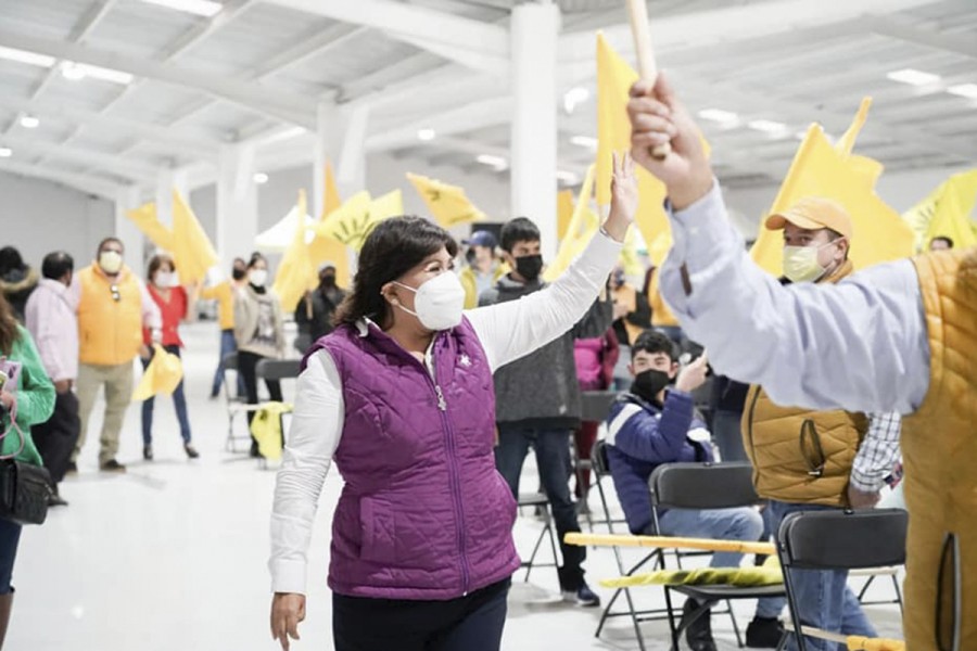 Sostiene reuniones Anabel Ávalos en las comunidades de Tlaxco