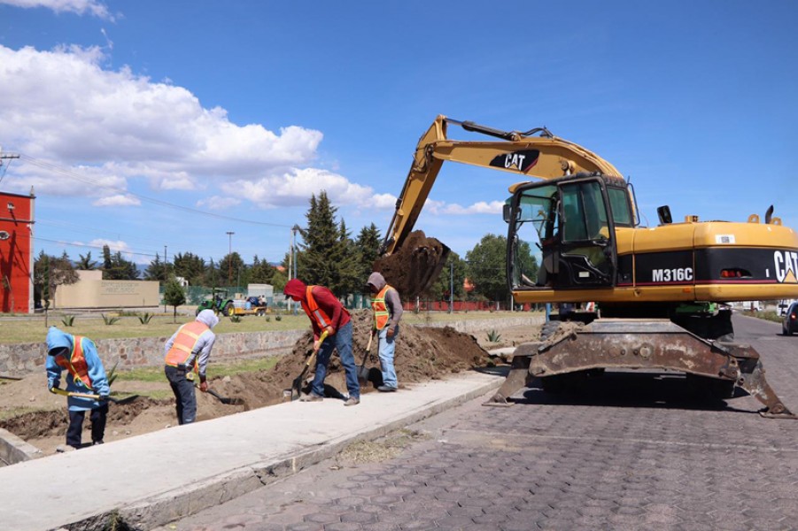 Con una inversión aproximada a los 2.2 MDP. iniciaron trabajos de construcción de una ciclopista en @GobHuamantla