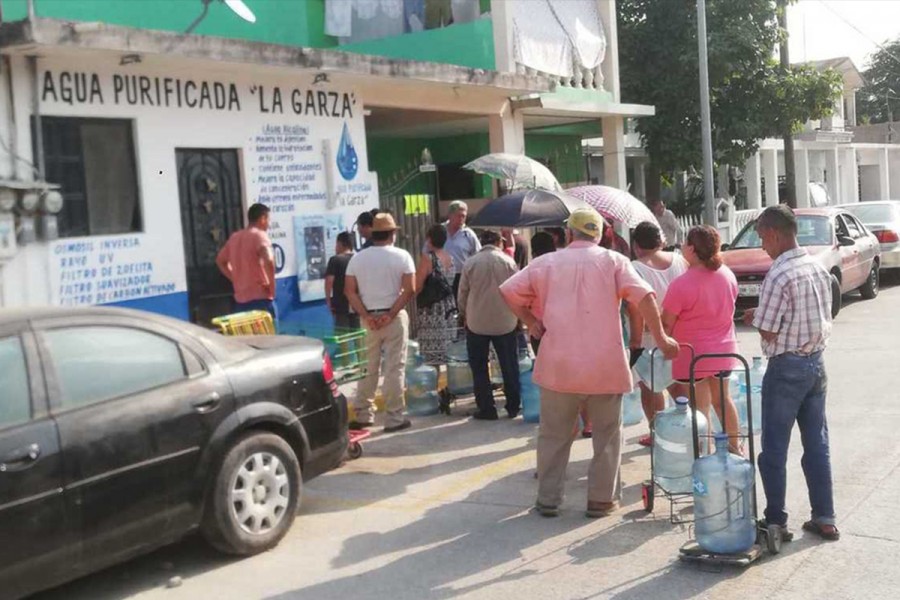 Contaminación de agua provoca compras de pánico en Tampico Madero y Altamira