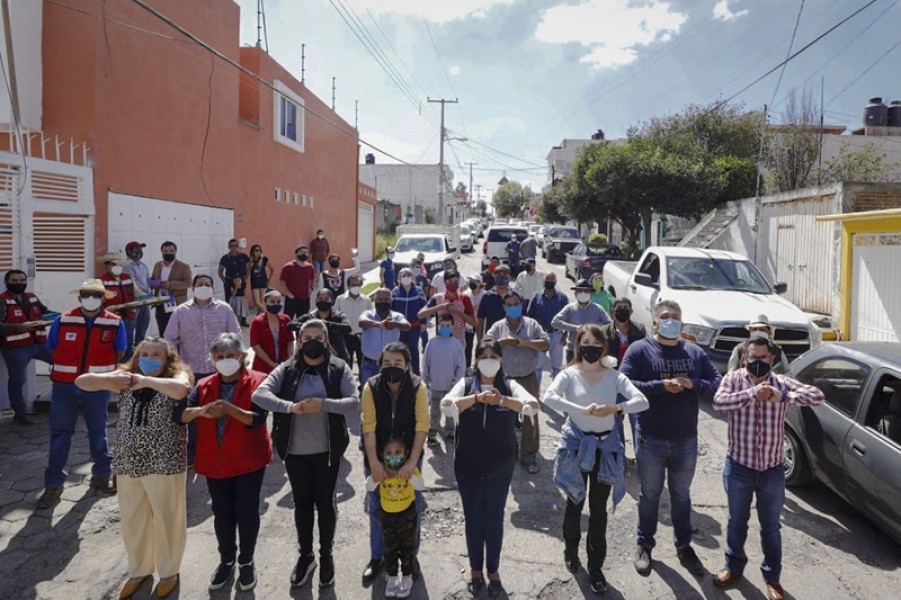 Anabell Ávalos inicia reparación de calles en Colonia La Joya