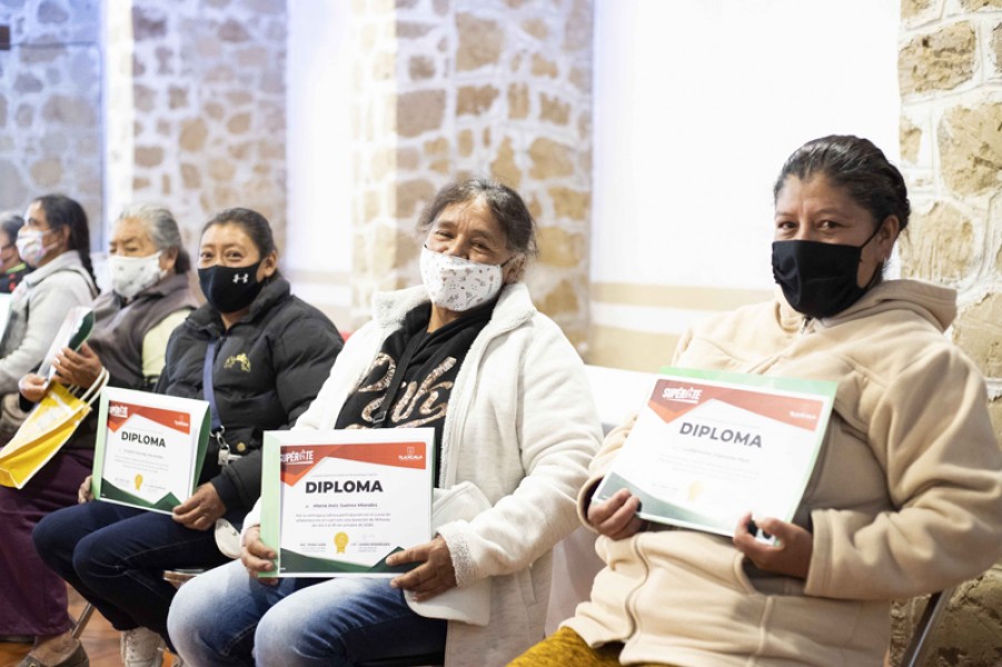 Clausurara SUPÉRATE taller de alfabetización dirigido a beneficiarios @GobTlaxcala