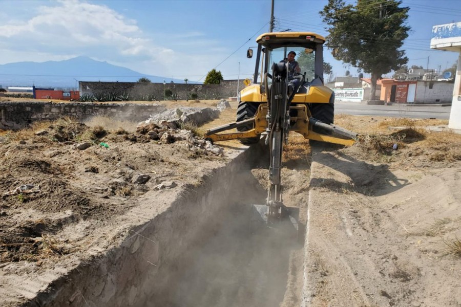 Realiza Gobierno de Huamantla mantenimiento y desazolve en canal pluvial de la colonia Francisco Villa Tecoac.