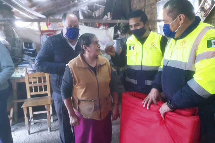 Mantiene CEPC entrega de insumos en municipios por temporada invernal @GobTlaxcala