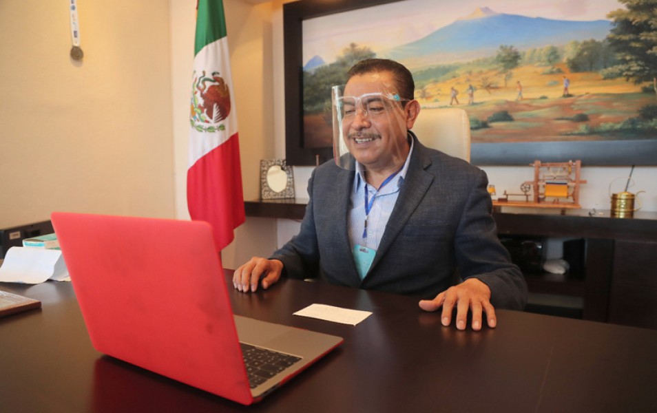 Felicita FDO a trabajadores de la salud en el día del médico