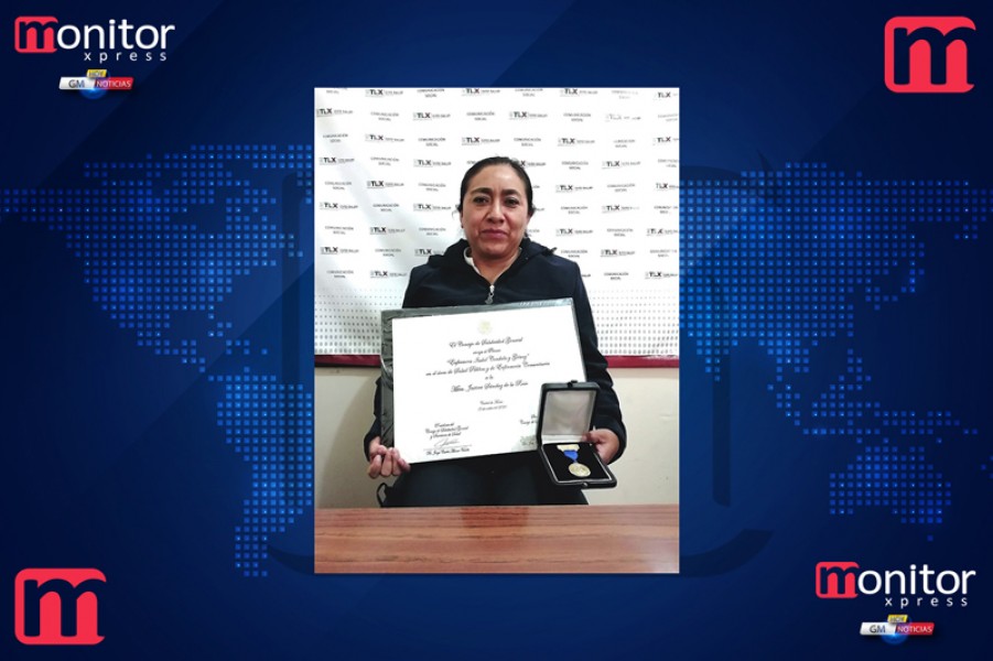 Enfermera de @SesaTlax recibe medalla al mérito “Enfermería Isabel Cendala y Gómez” @GobTlaxcala