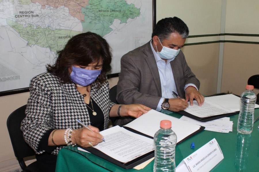 Signan IEM y FOMTLAX convenio de colaboración