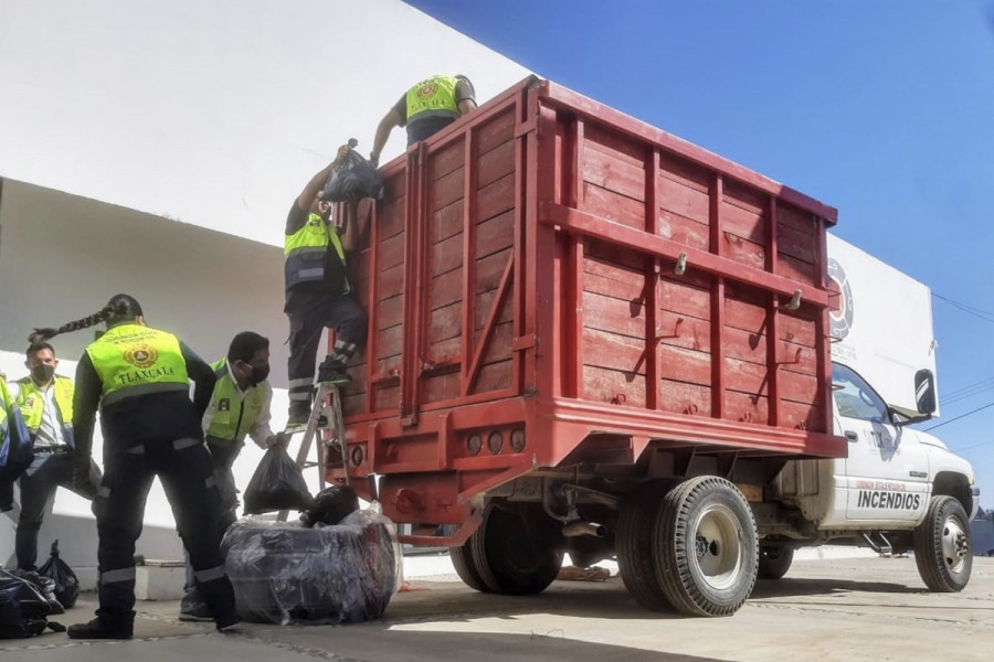 Envía @GobTlaxcala ayuda humanitaria a #Tabasco