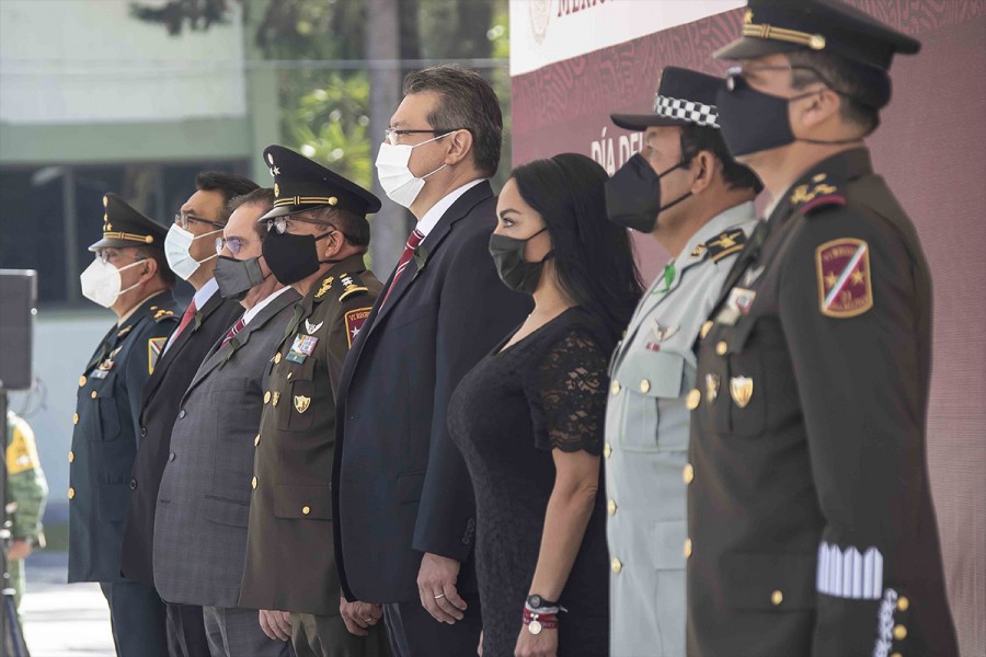 Marco Mena encabeza conmemoración del CVIII aniversario del ejército mexicano