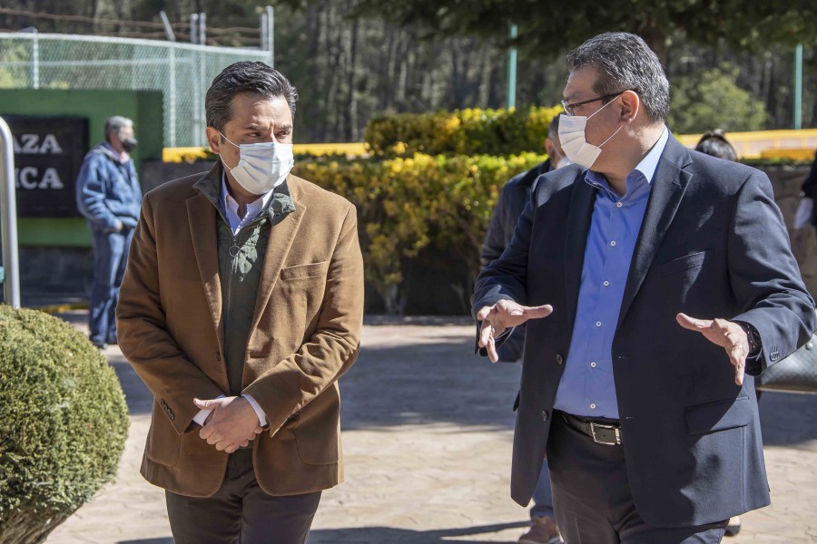 Marco Mena y Zoé Robledo supervisan obras del centro internacional de entrenamiento de altura “La Malintzi”